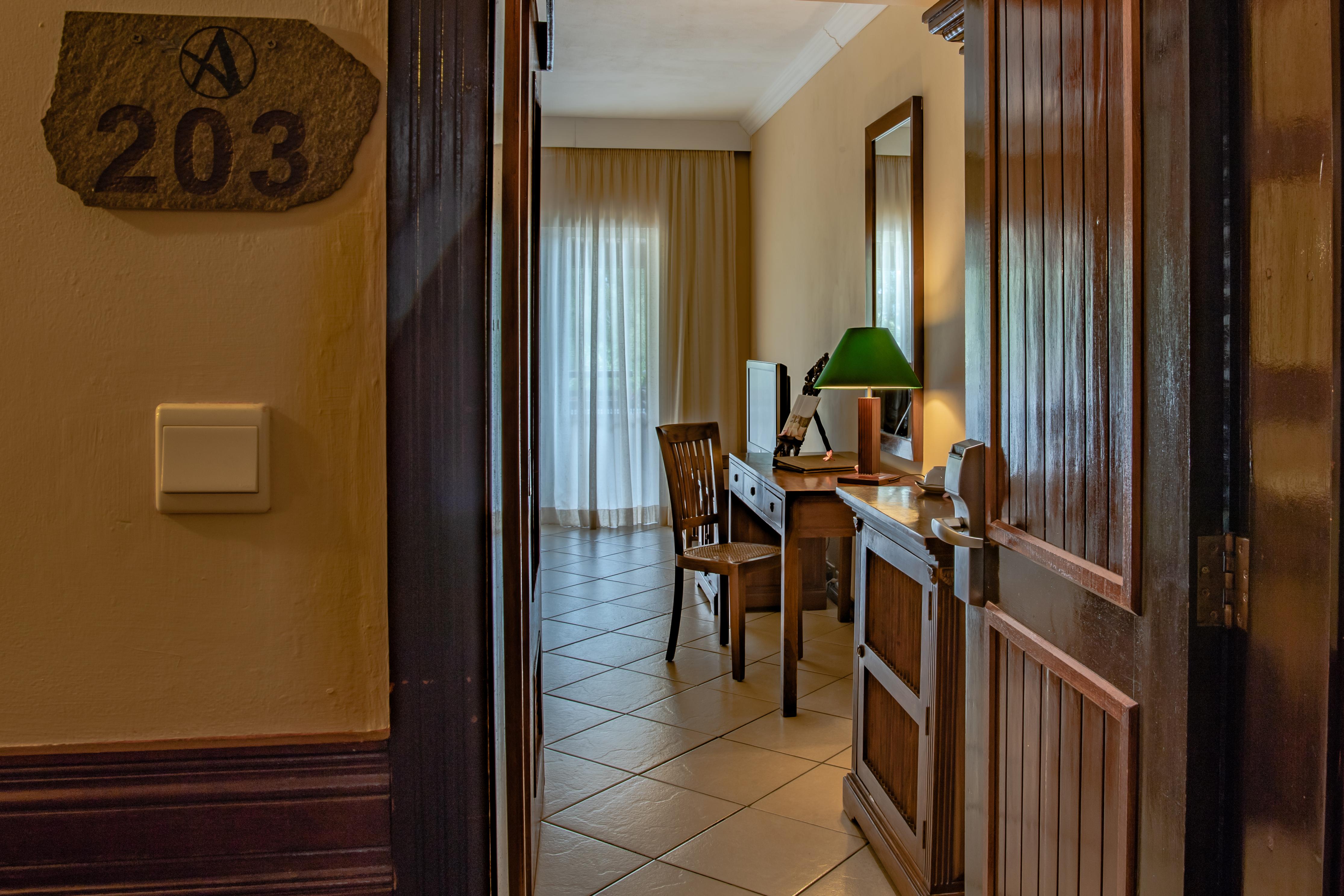 Aanari Hotel & Spa- Mauritius Flic en Flac Exterior photo