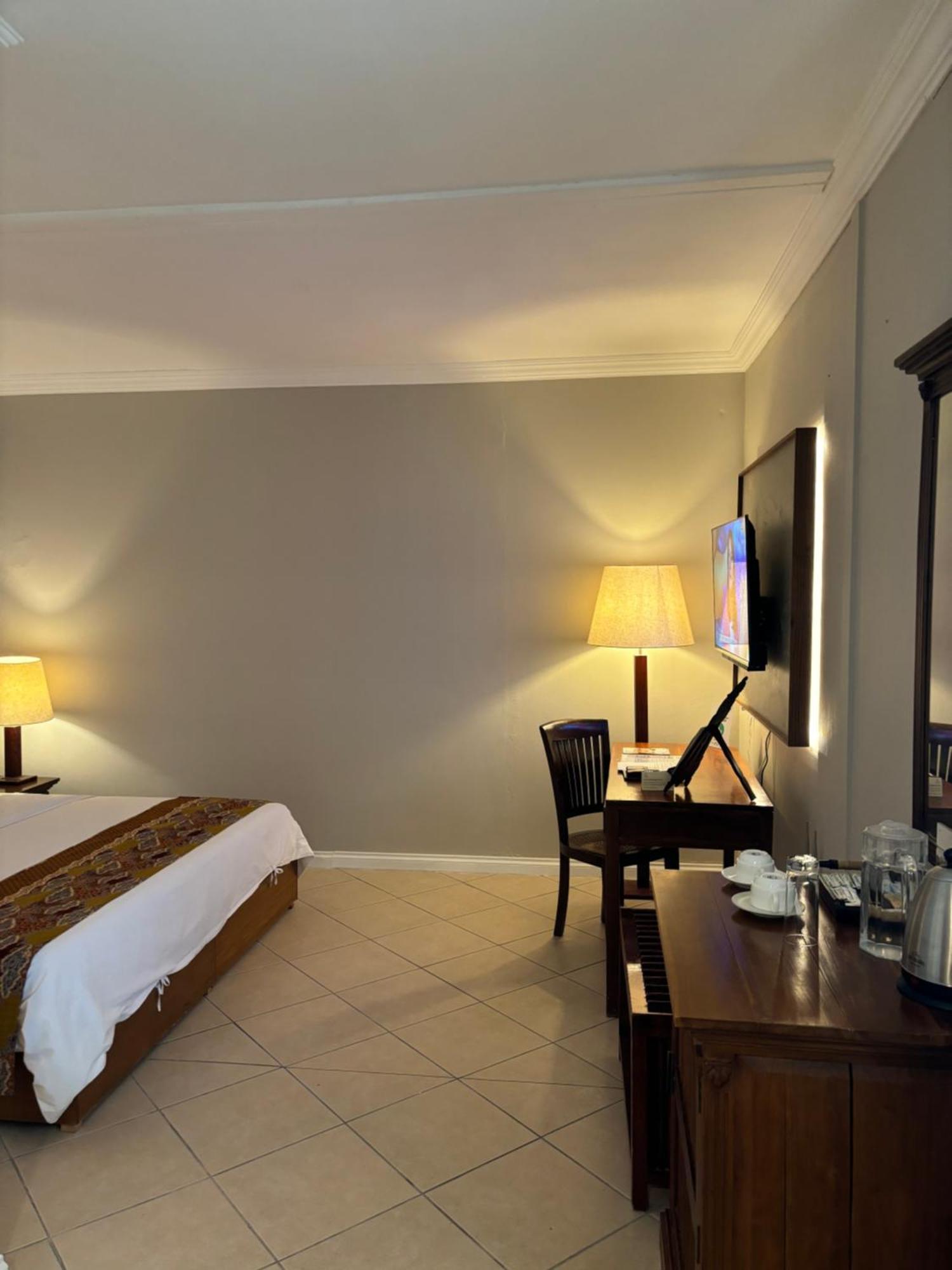 Aanari Hotel & Spa- Mauritius Flic en Flac Exterior photo